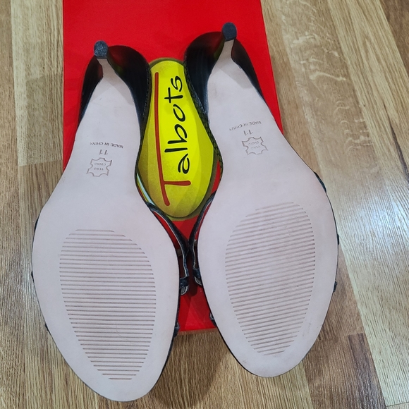 New Talbots Filomena Black Snakeskin Mid-Height Women's Slip-on, Size 11 - Picture 7 of 12